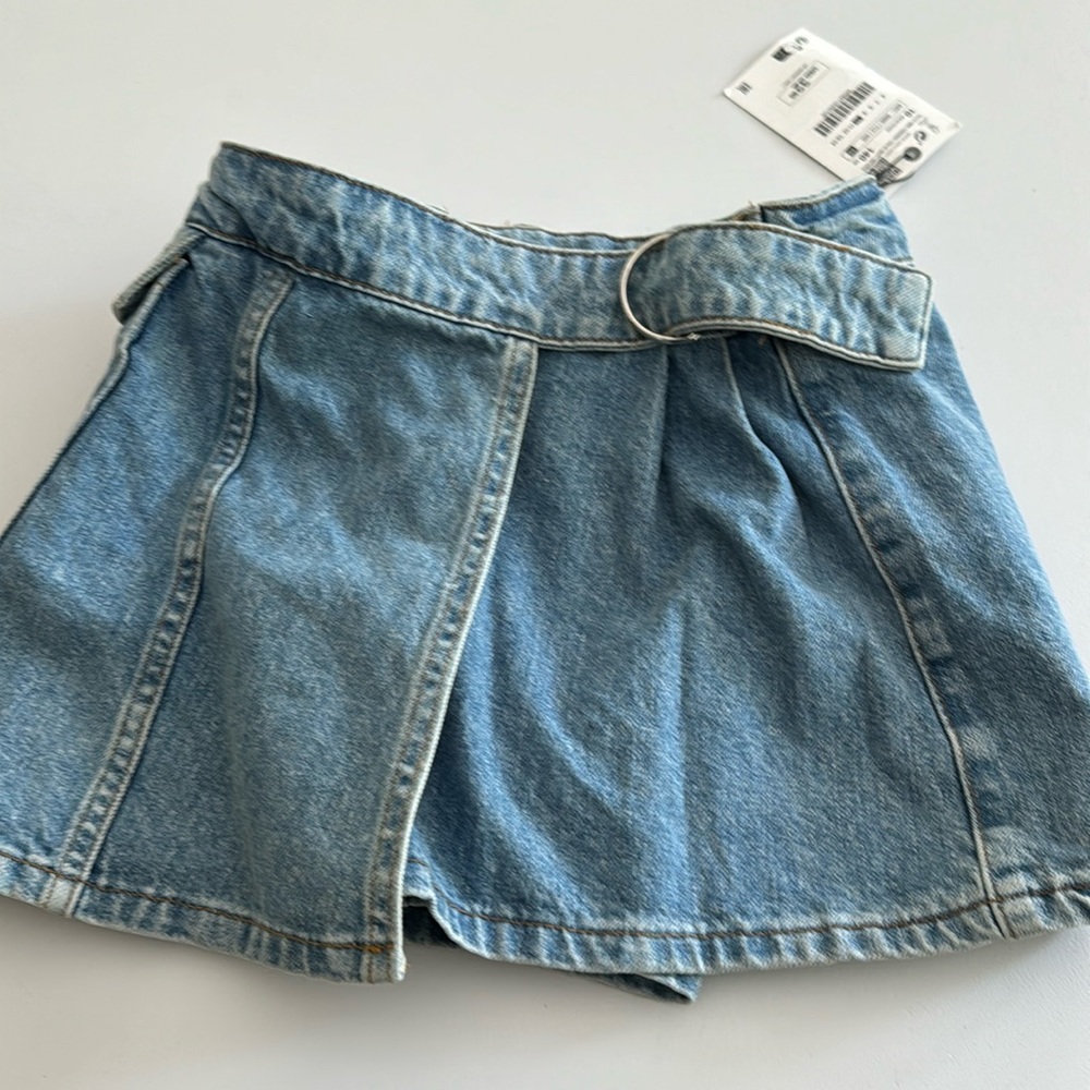 New w tags girls Zara denim shorts